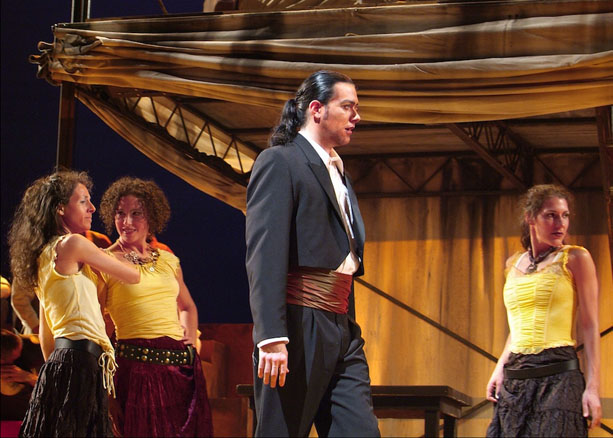 Olivier Laquerre As Escamillo in Carmen - Opéra de Québec (2006)